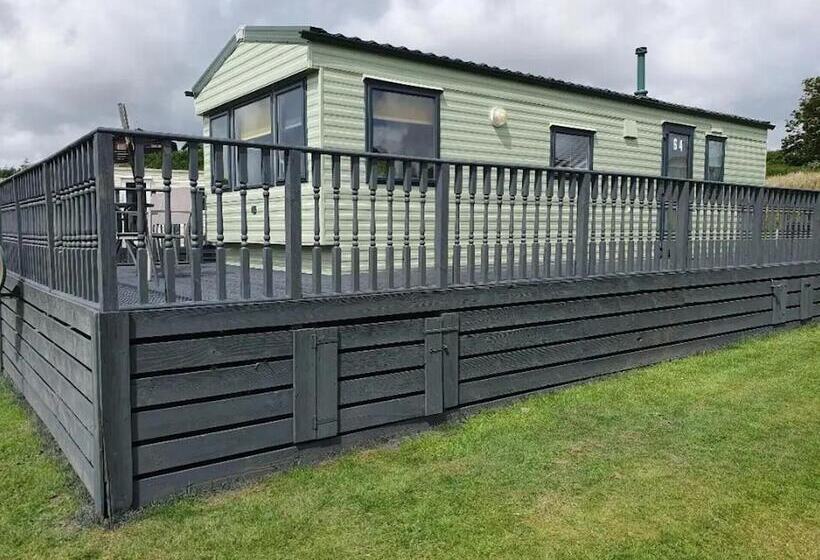 فندق Lochside Retreat At Three Lochs Holiday Park