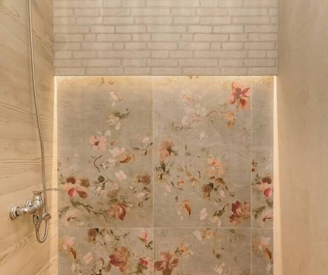 בית מלון כפרי Meydani Suites