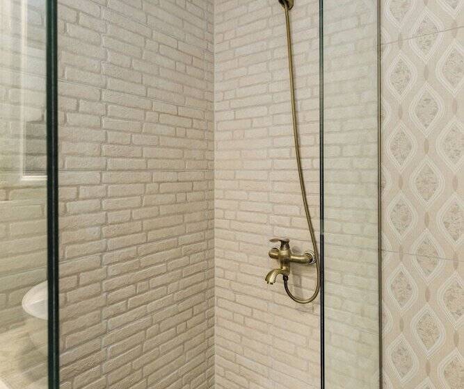 בית מלון כפרי Meydani Suites