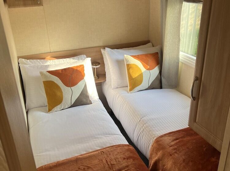 בית מלון כפרי Hornshole Hideaway Caravan Hawick