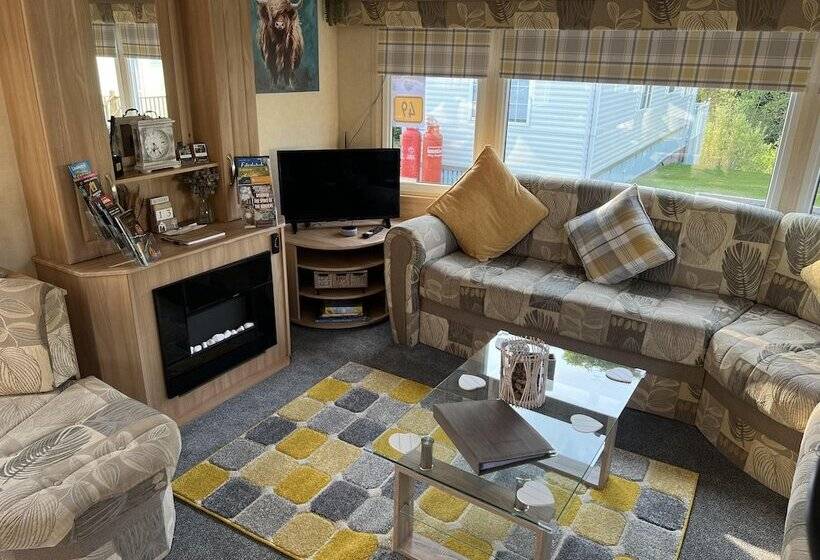 בית מלון כפרי Hornshole Hideaway Caravan Hawick