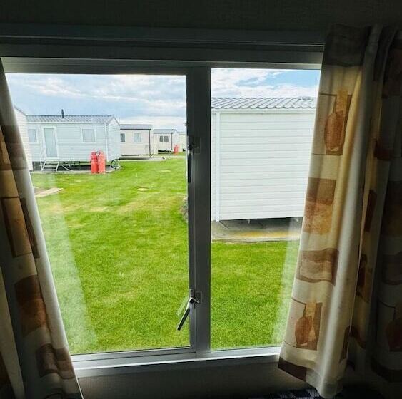 酒店 Seaside Charm Carvan In Leys Down On Sea