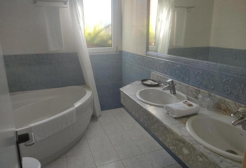 هتل Suite Mioño Castro Urdiales