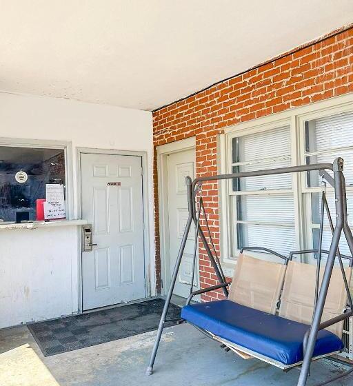 فندق Sunrise Inn By Oyo Albany