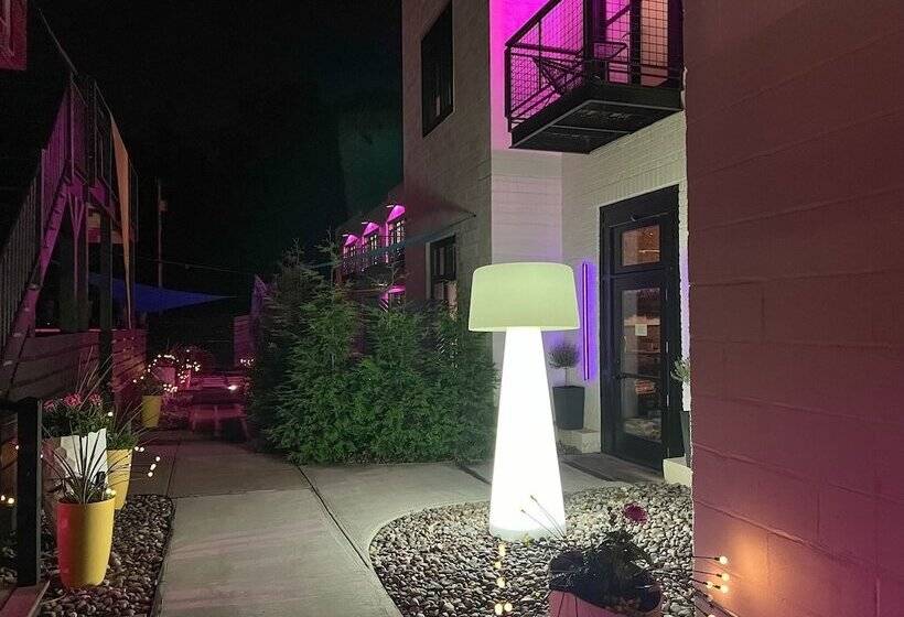 فندق The Factory