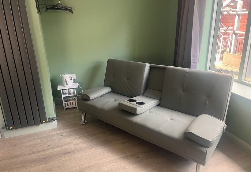 בית מלון כפרי Tumbledown