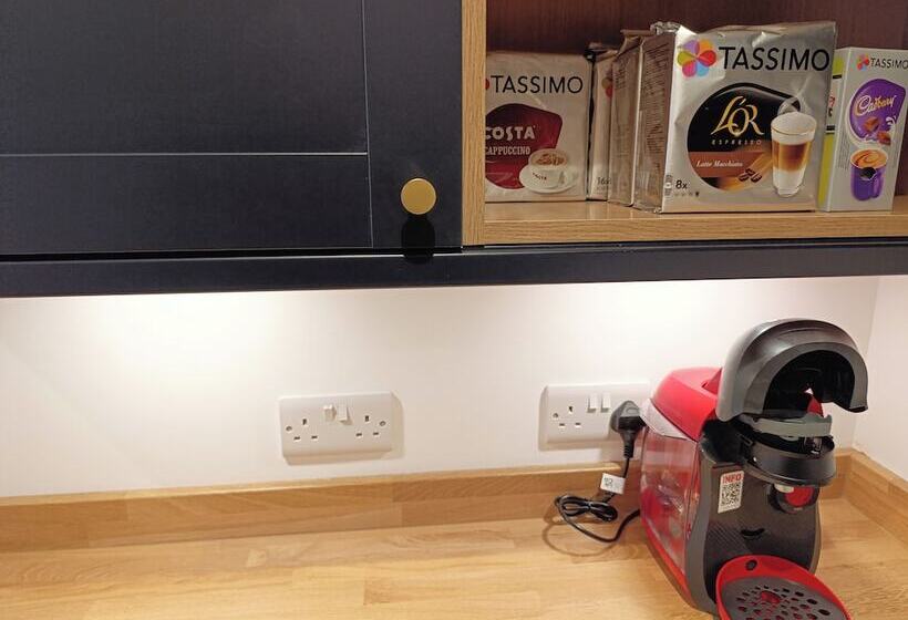 Отель Westings Inn