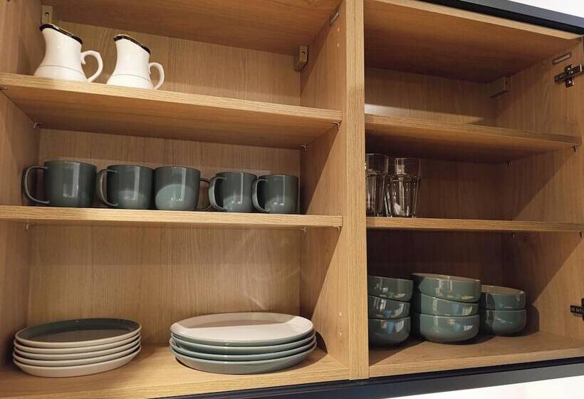 Отель Westings Inn