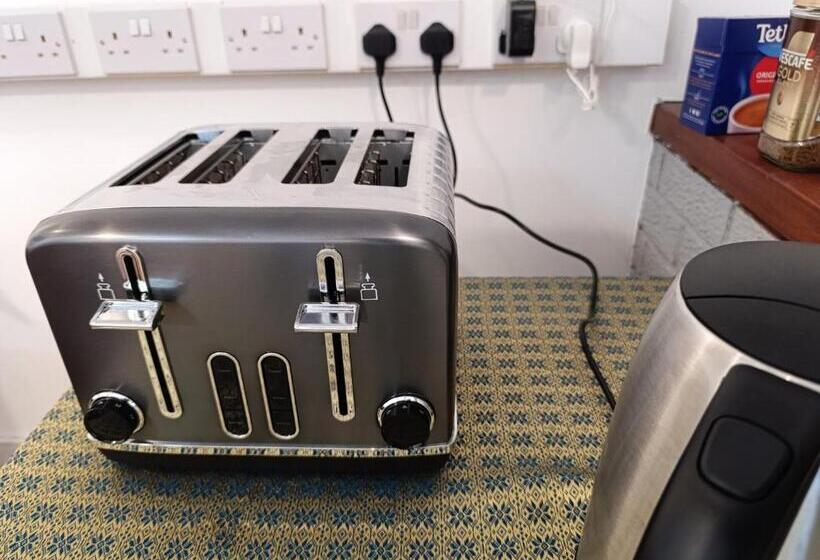 Отель Westings Inn