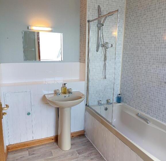 Отель Westings Inn