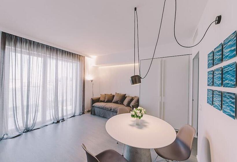 Hotiday Collection   Suites Polignano