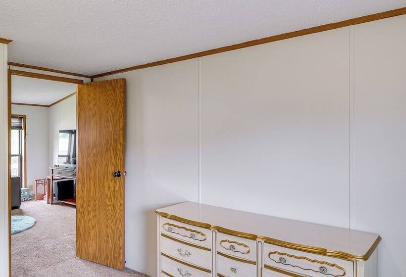 Kadoka Home ~ 22 Mi To Badlands National Park!