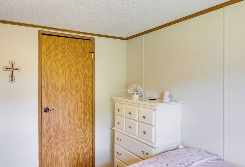 Kadoka Home ~ 22 Mi To Badlands National Park!