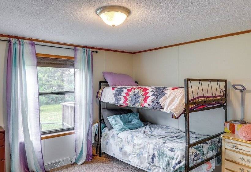 Kadoka Home ~ 22 Mi To Badlands National Park!