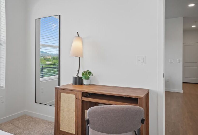 Kasa At Cortland On The River Boise