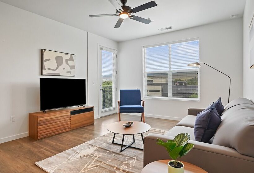 Kasa At Cortland On The River Boise