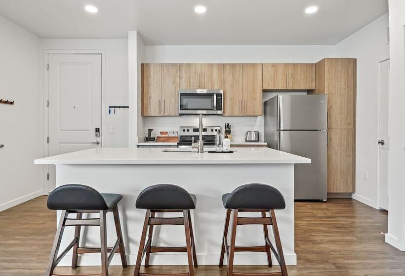 Kasa At Cortland On The River Boise