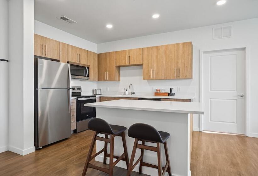 Kasa At Cortland On The River Boise