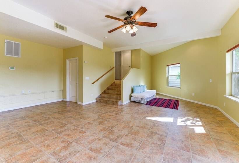 Kelseyville Home W/ Deck & Clear Lake Views!