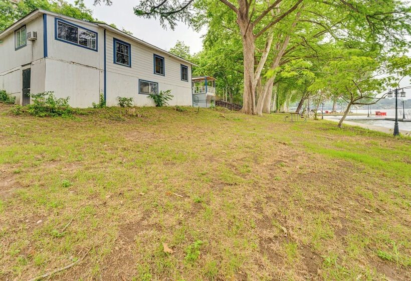 Lakefront Cottage In Clear Springs W/ Deck & Patio