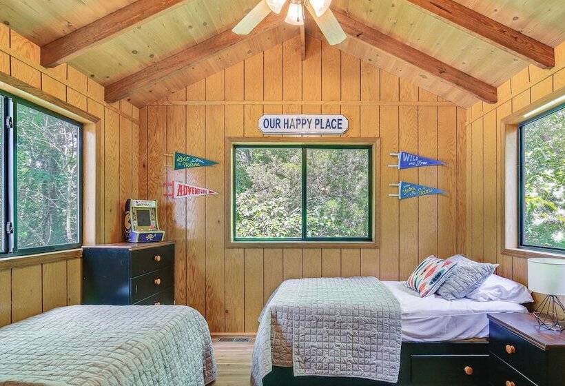 Lakefront Innsbrook Chalet W/ Resort Access!