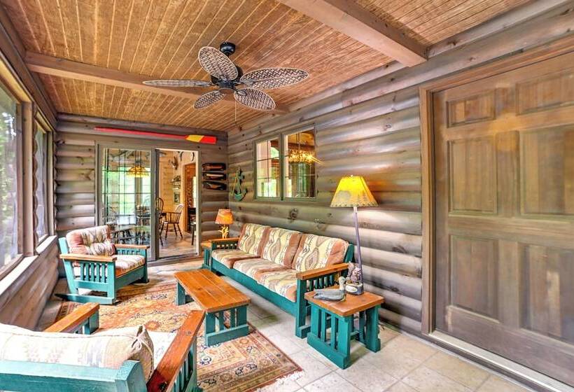 Lakefront Kuttawa Cabin W/ Private Dock & Hot Tub!