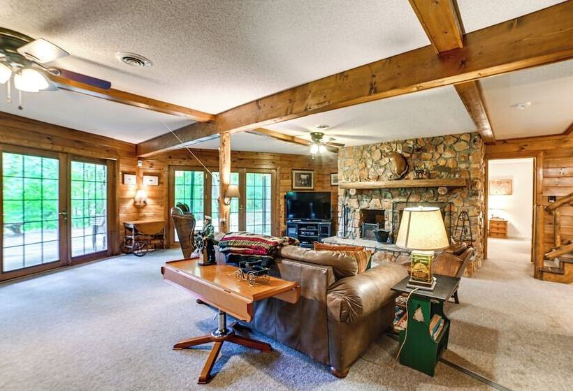 Lakefront Kuttawa Cabin W/ Private Dock & Hot Tub!