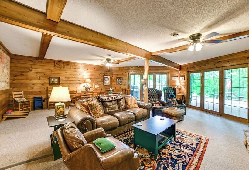 Lakefront Kuttawa Cabin W/ Private Dock & Hot Tub!