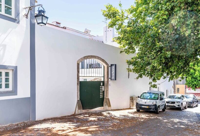 Limehome Evora Largo Dos Penedos