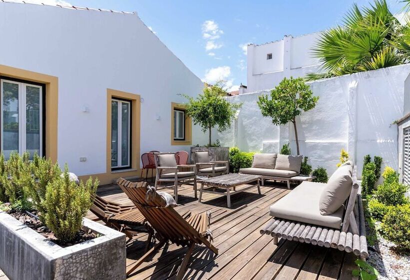 Limehome Evora Rua De Machede 61