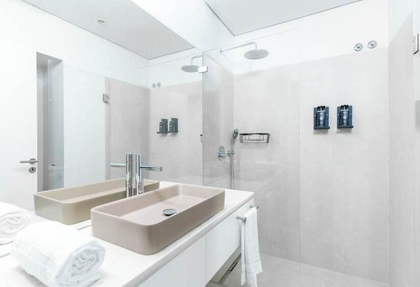 Limehome Evora Rua De Machede 61