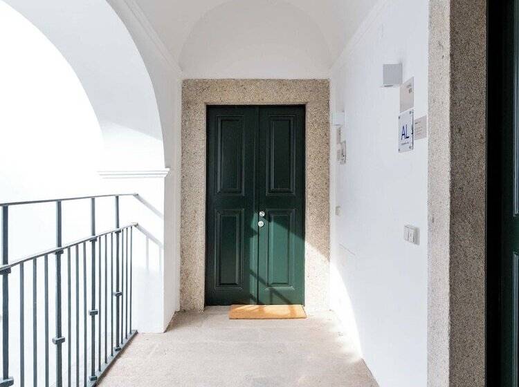 Limehome Evora Rua De Machede 61