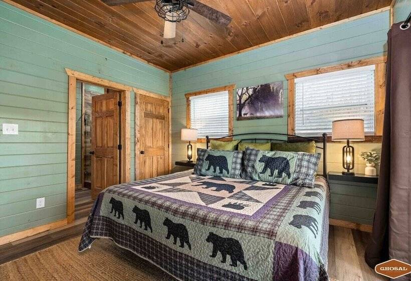 Luxe Mountain Pool Escape By Ghosal Luxury Lodging