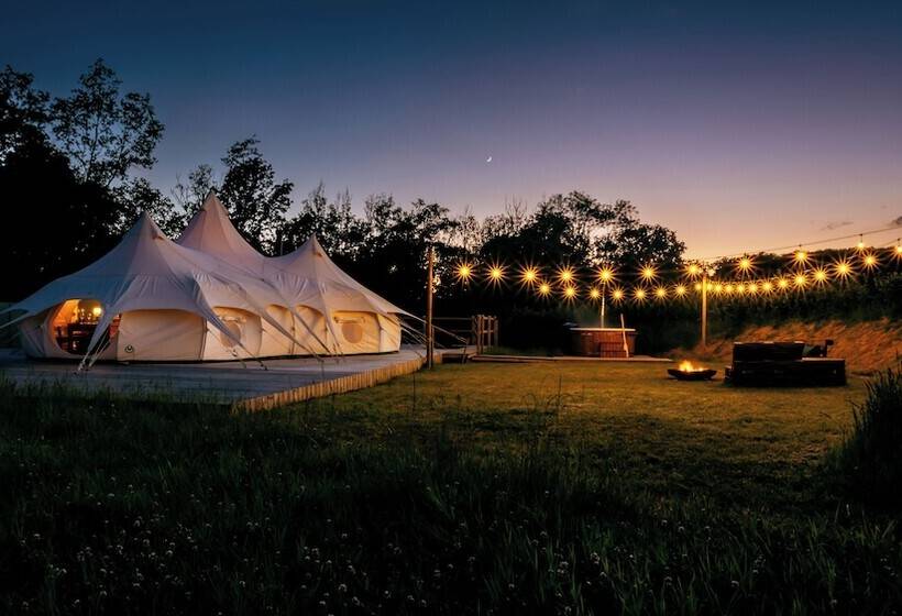 Luxury Glamping Retreat In Battle