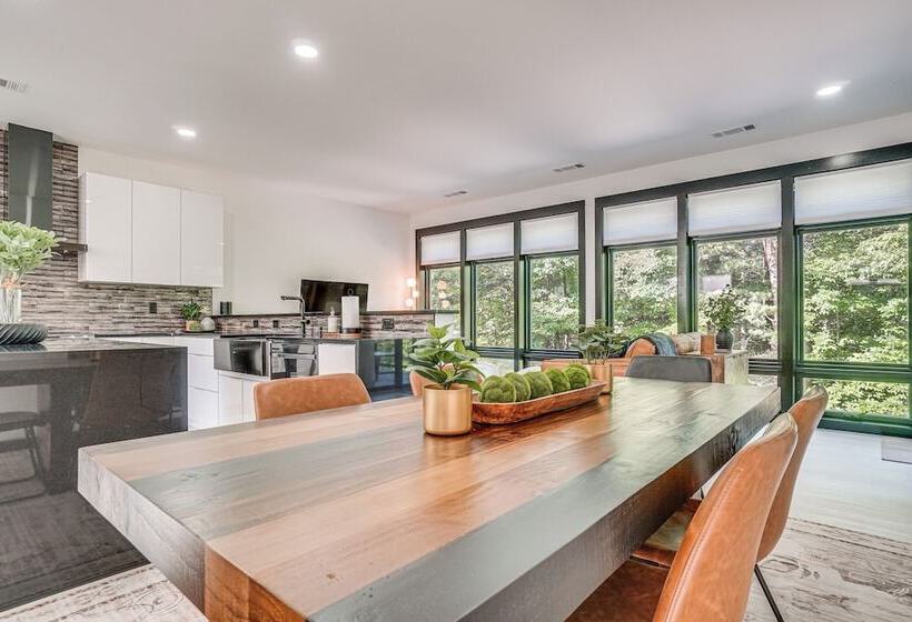 Luxury Modern Home On Golf Course W/ Game Room!