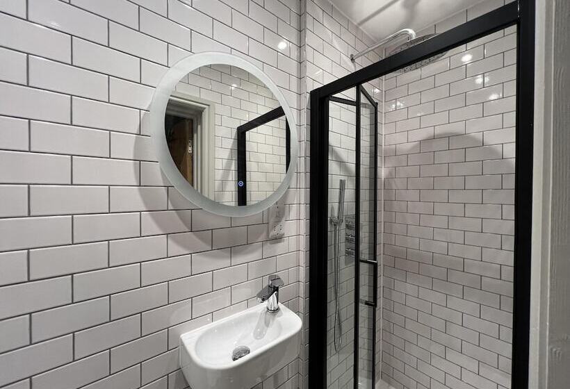 Luxury Northumberland Cottage Near Beach Sleeps 8