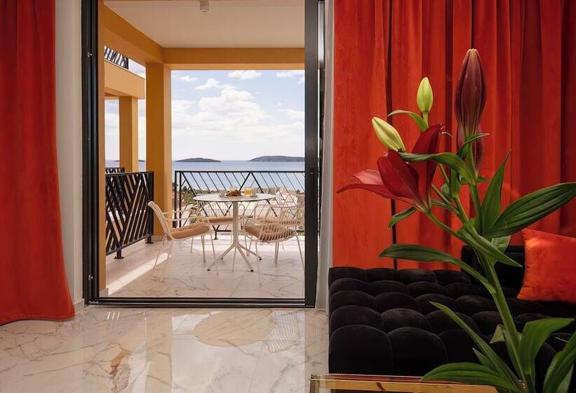 Mediterana Art Deco Resort