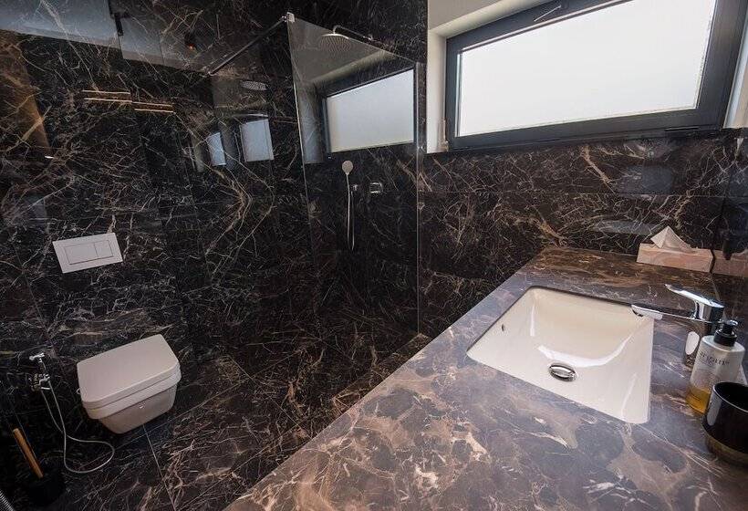 Mediterana Art Deco Resort