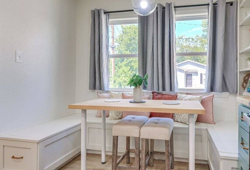 Modern Seguin Home: Steps To Trails & Park West!