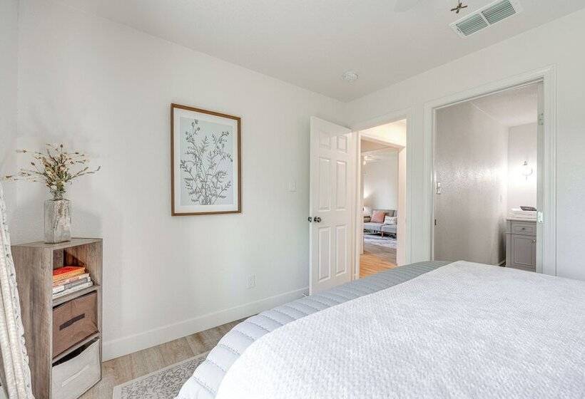 Modern Seguin Home: Steps To Trails & Park West!