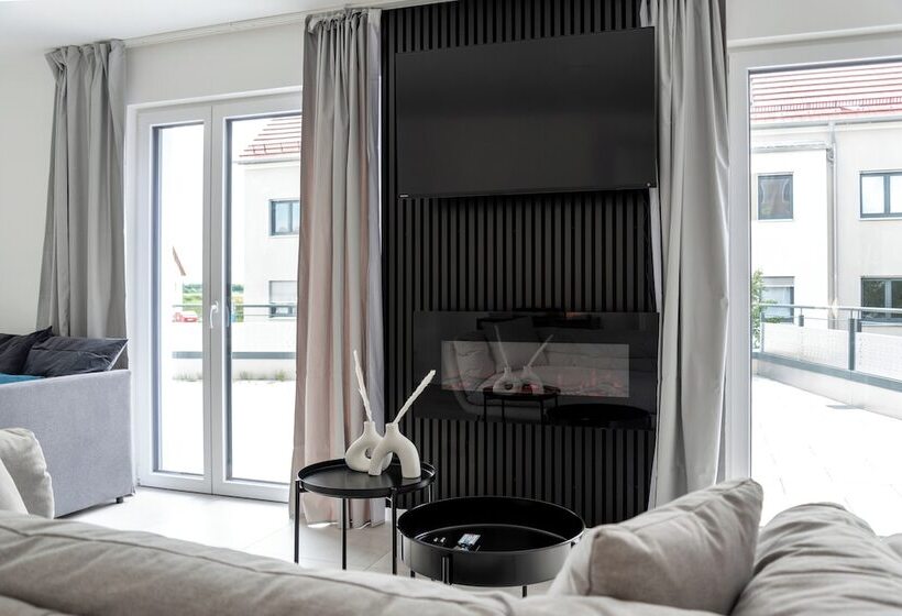 Moonliving Boutique Apartments