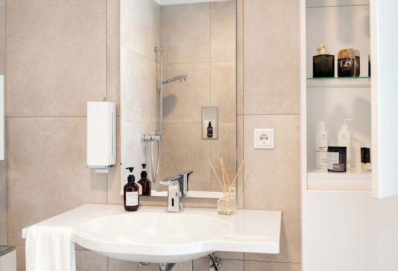 Moonliving Boutique Apartments