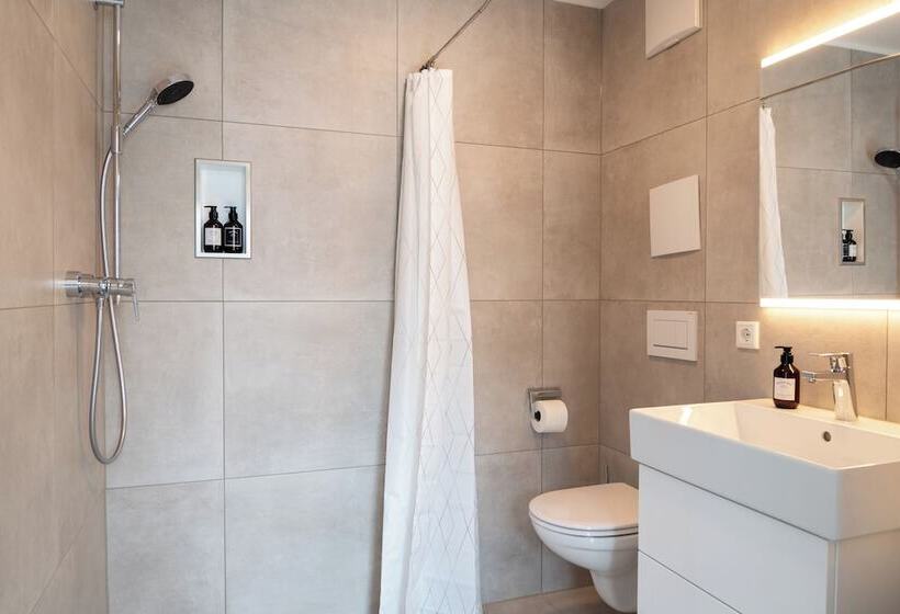 Moonliving Boutique Apartments