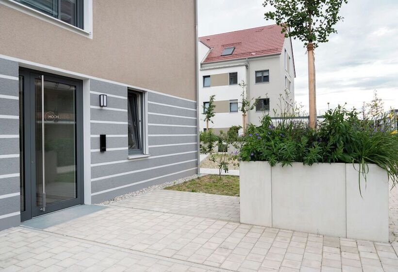 Moonliving Boutique Apartments