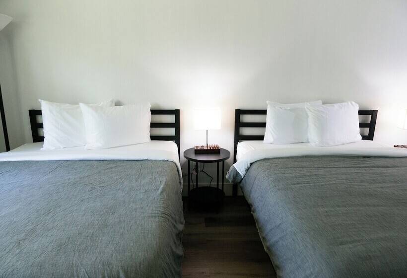 מוטל The Lagrange Inn & Extended Stay