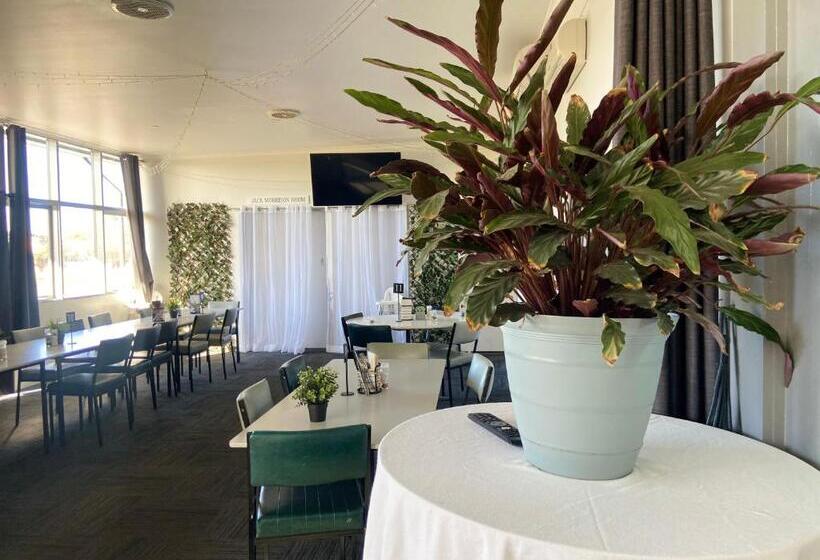 Mount Elephant Hotel Motel