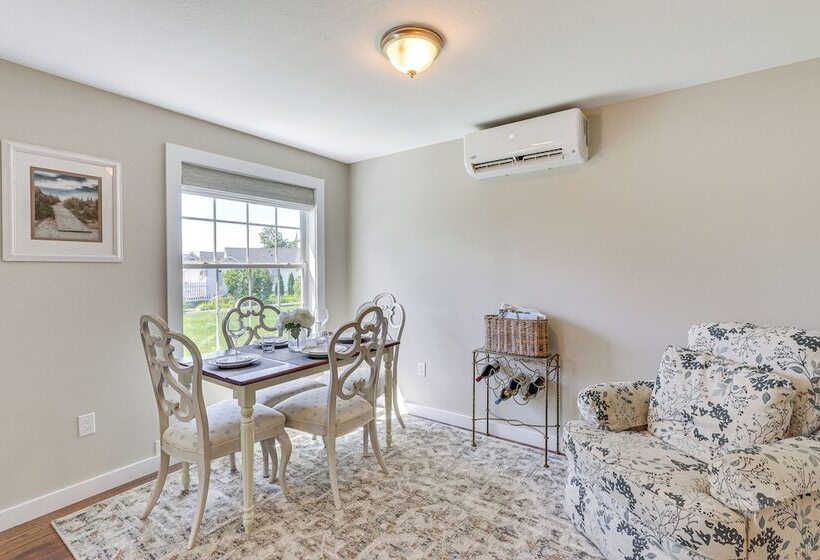 Old Saybrook Home W/ Screened Porch & Ocean View!