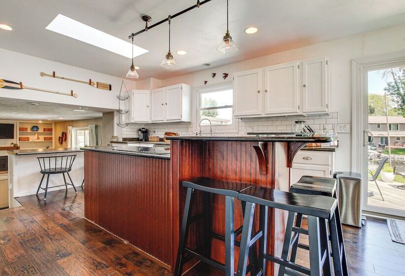 Oshkosh Canal Front Home W/ Sunroom & Watercraft!