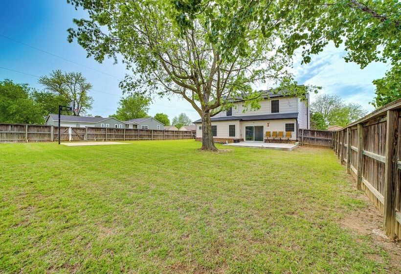 Peace & Tranquility  Home, 2 Mi To Downtown Tulsa