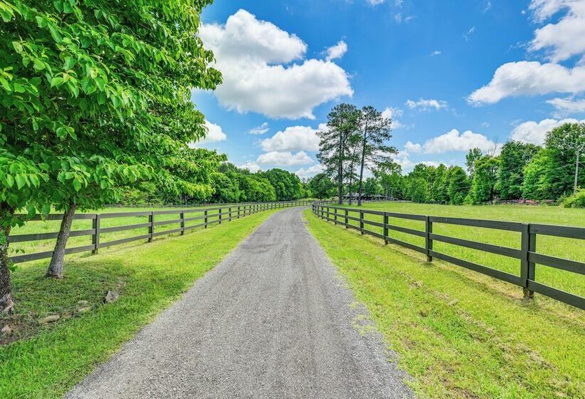 Peaceful Concord Cabin Near Parks & Hiking!